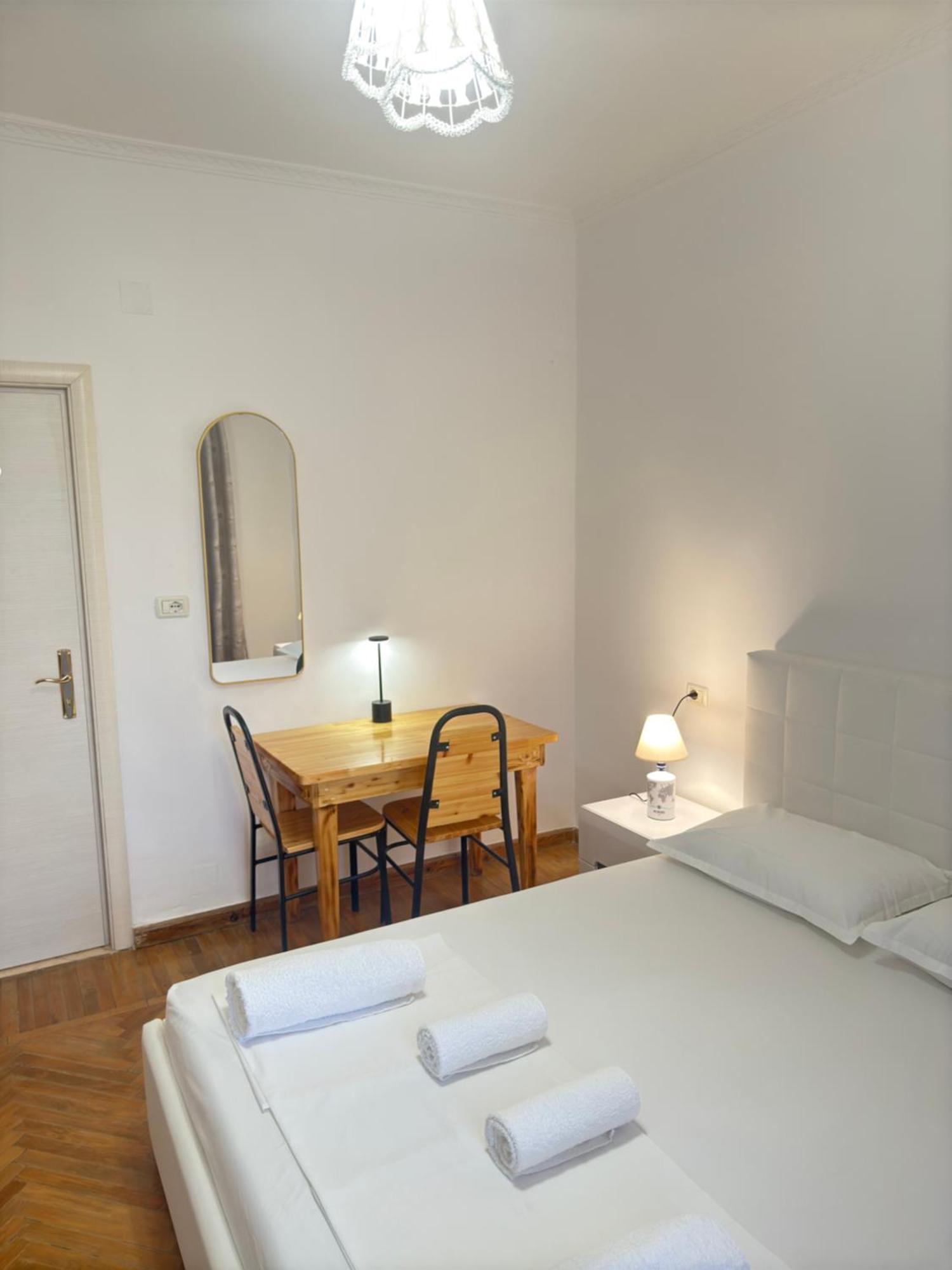 Hanna Guest House Permet Ngoại thất bức ảnh