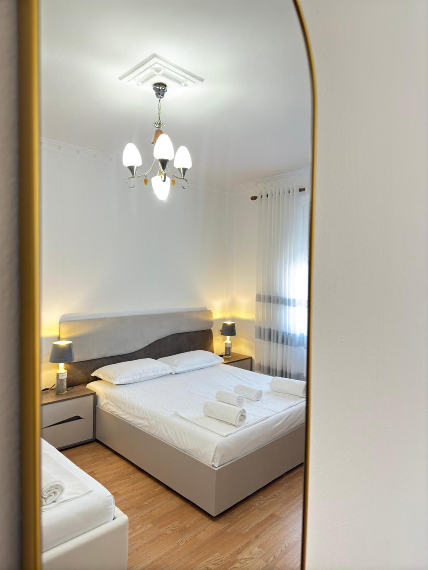 Hanna Guest House Permet Ngoại thất bức ảnh